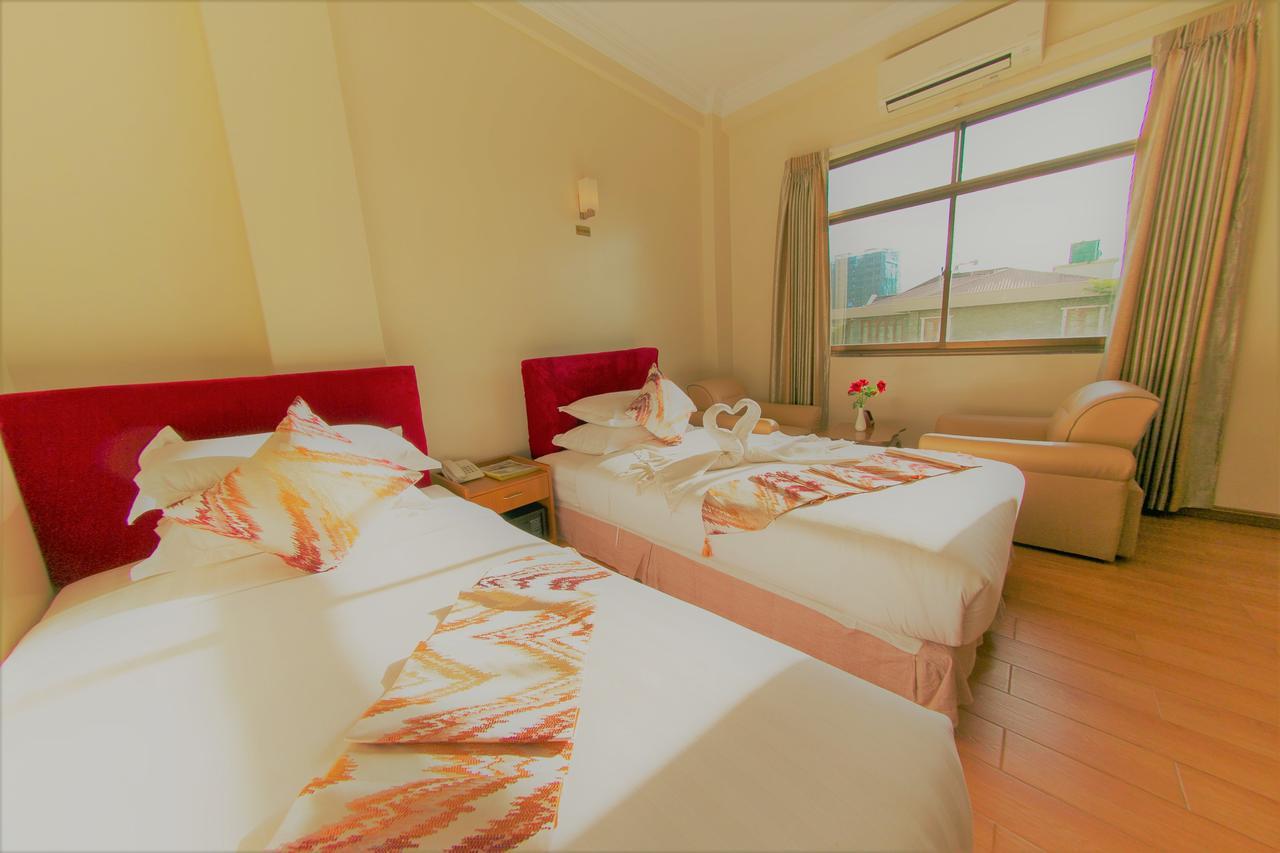 Hotel Mindhama Янгон Экстерьер фото