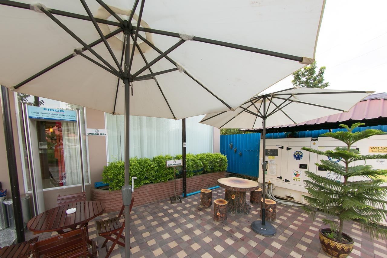 Hotel Mindhama Янгон Экстерьер фото