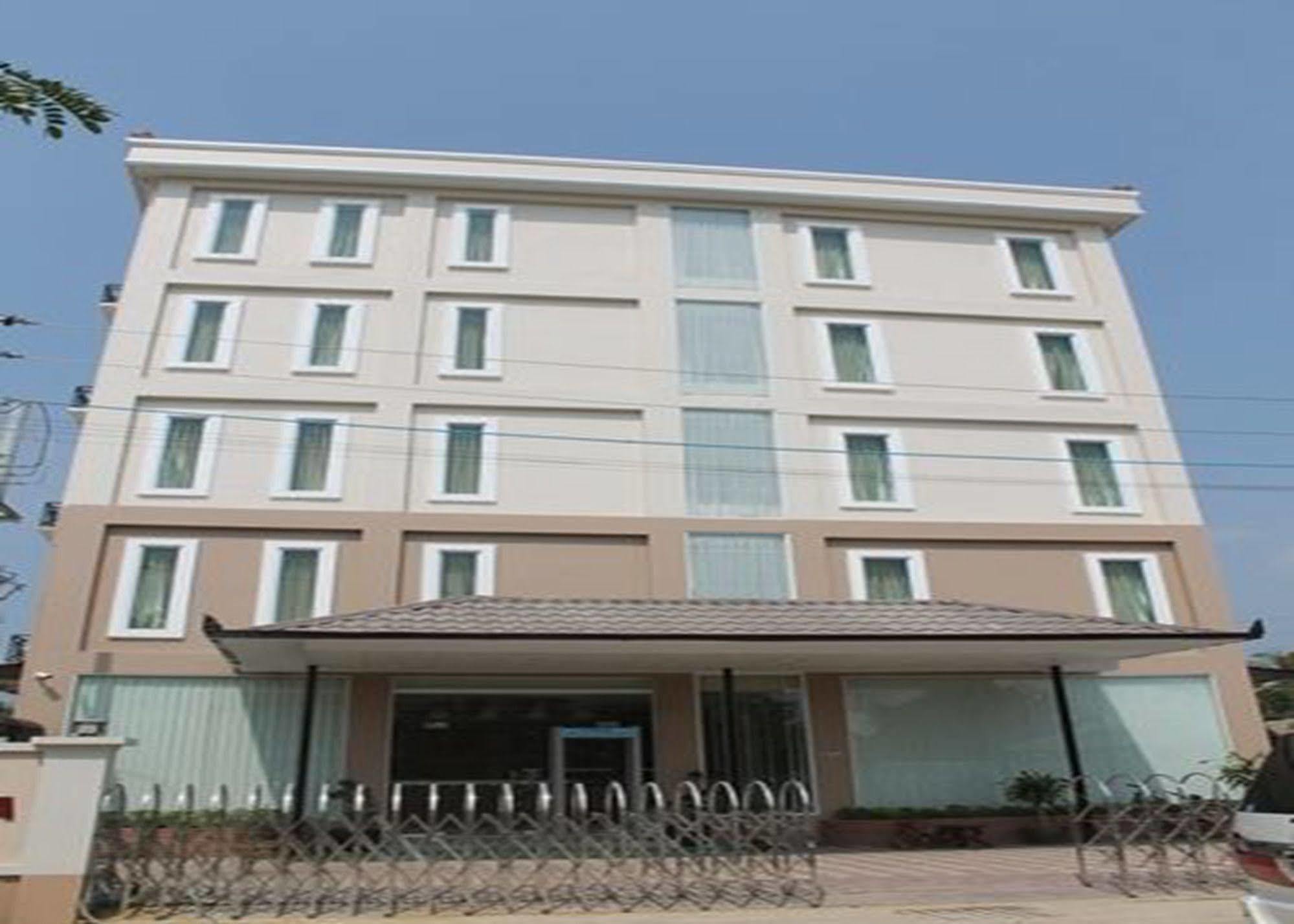 Hotel Mindhama Янгон Экстерьер фото