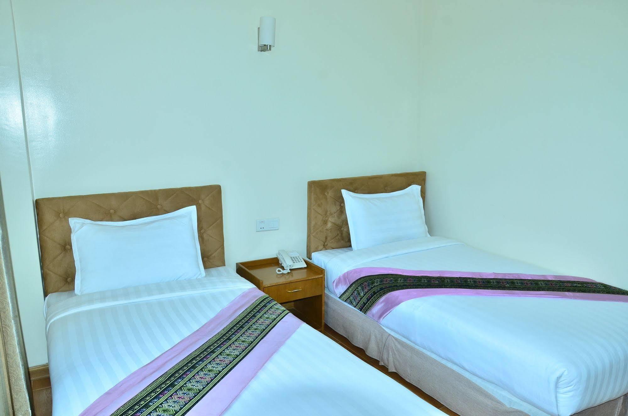 Hotel Mindhama Янгон Экстерьер фото