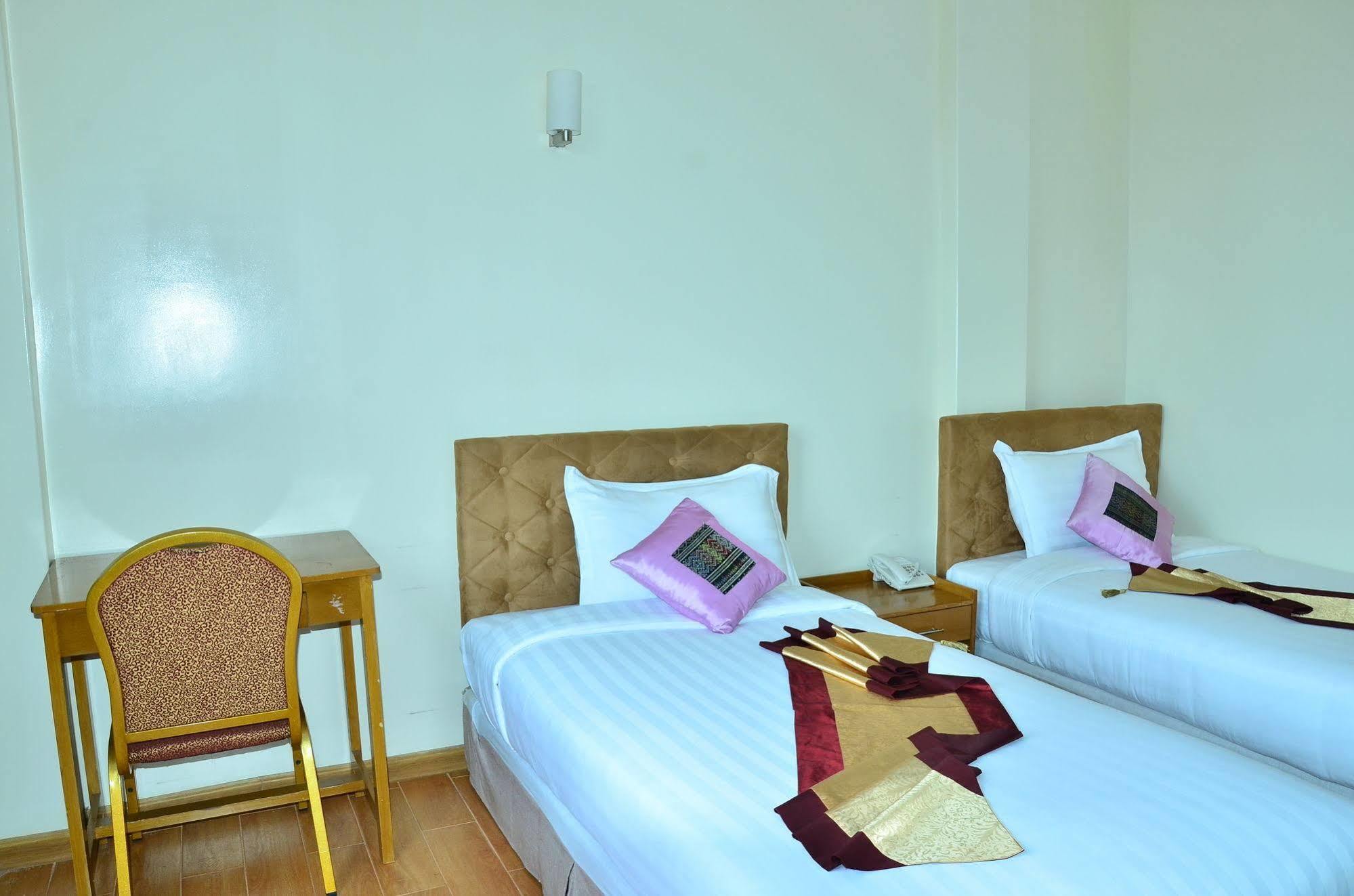 Hotel Mindhama Янгон Экстерьер фото